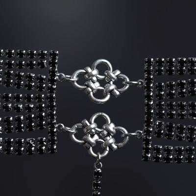 Video of Maryse chainmail dazzle chain choker