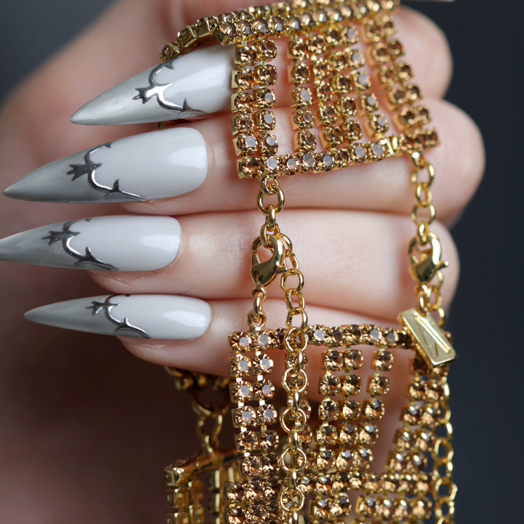 Video of Maryse chainmail dazzle chain bracelet