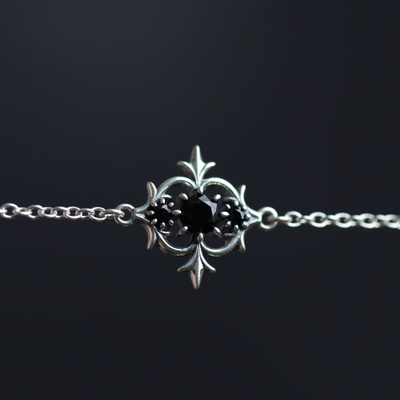 Video of Lorin black onyx trilogy choker