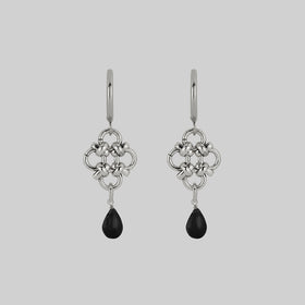 RUBIOUS. Chainmail & Black Agate Hoop Earrings - Silver