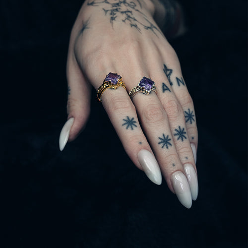 CHALICE. Violet Amethyst Gothic Ring - Silver