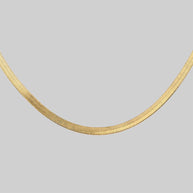 Gold sleek chain necklace
