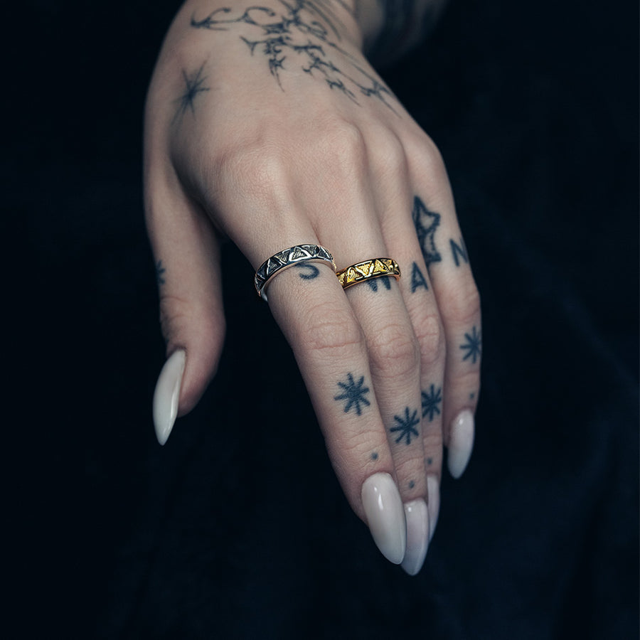 How Long Do Finger Tattoos Last  Faded and Blurred Fingers