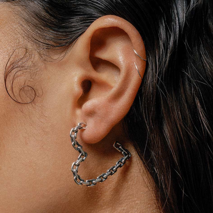 Heart shaped hoop chain earrings