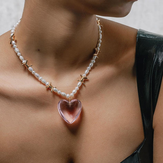 HEART OF STONE. Barbed Wire & Ivory Pearl Necklace - Gold