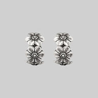 silver daisy earrings
