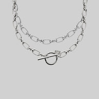 Silver toggle clasp chain
