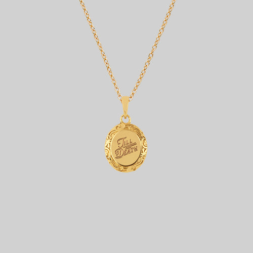 HALF HEARTED. Pierced Chunky Chain & Moon Charm Necklace - Gold