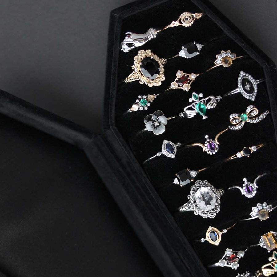 Regal rose hotsell coffin ring