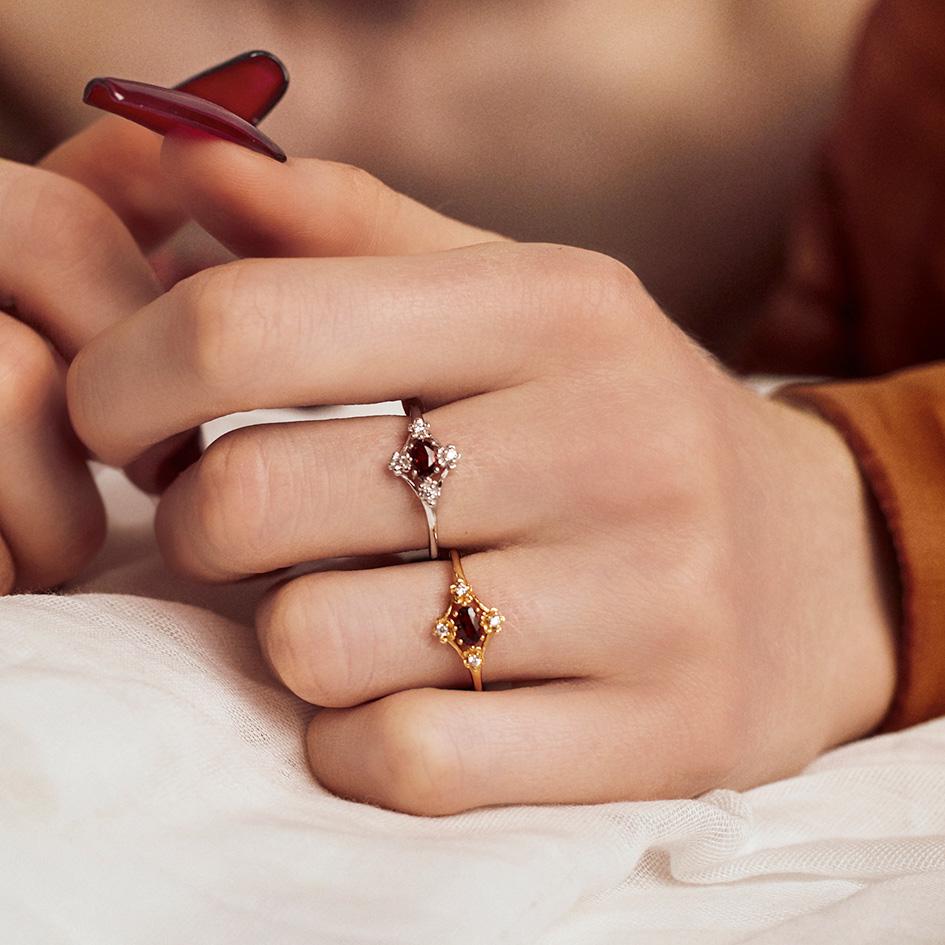 Regal hotsell rose rings
