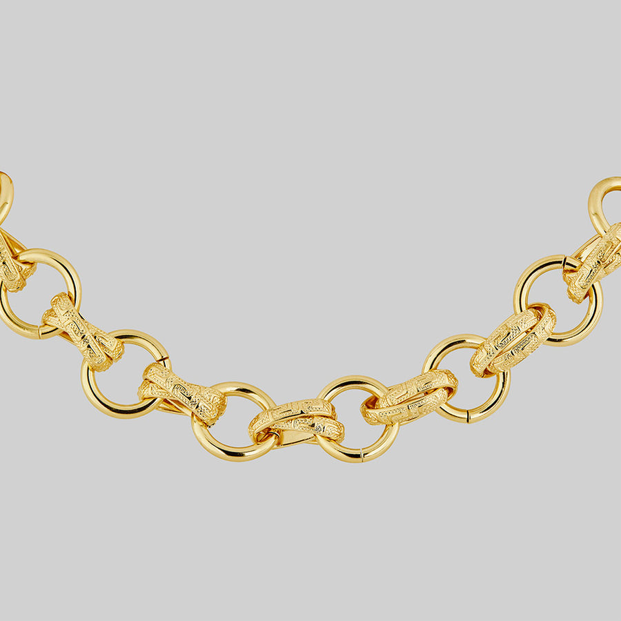 gold cross link chunky necklace