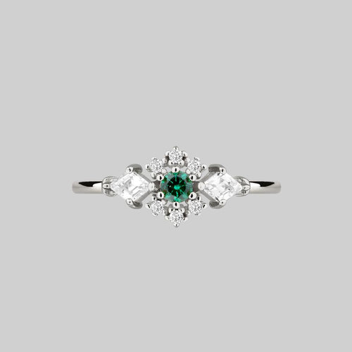 ENCHANTE. Green Quartz Silver Leaf Detailed Ring