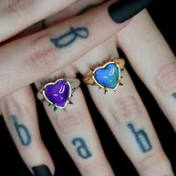 heart and spike cabochon mood stone ring