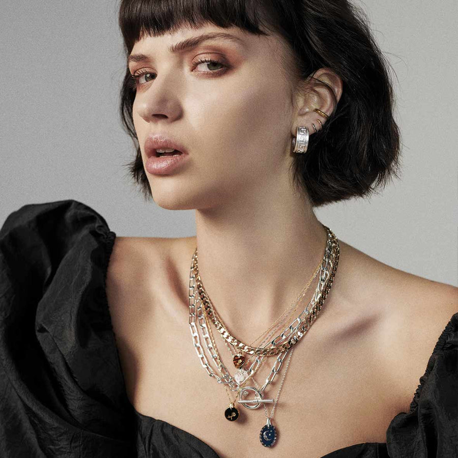 Stella - Necklace - Diamond - Baroque pearl - Black Rhodium – Louise  Varberg Jewellery