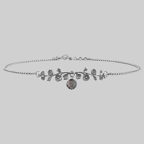 FERONIA. Ivy Leaf Peridot Drop Necklace - Silver