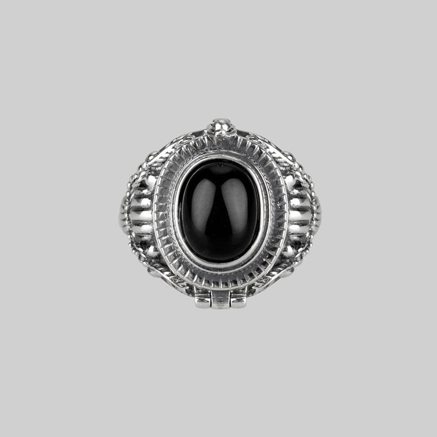 SAROS. Silver Poison Trinket Ring - Onyx