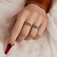 orante vintage style ring