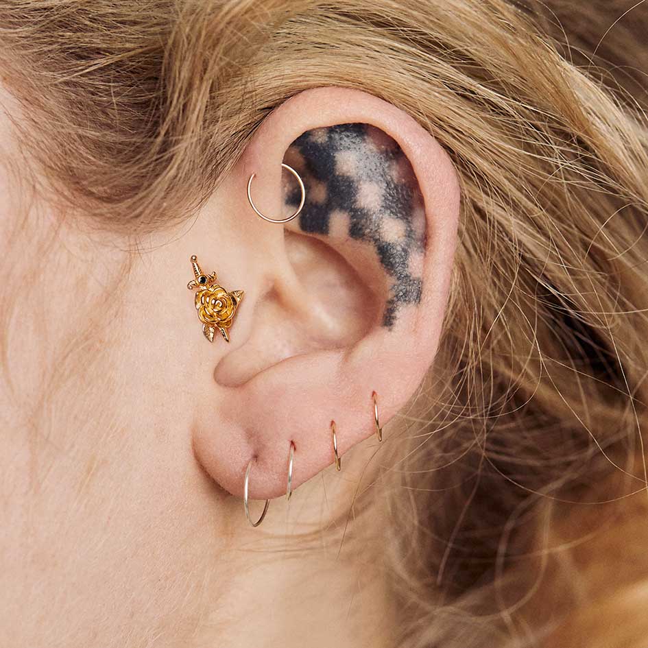 RHAPSODY. Dagger Through Rose Stud Earring - Gold