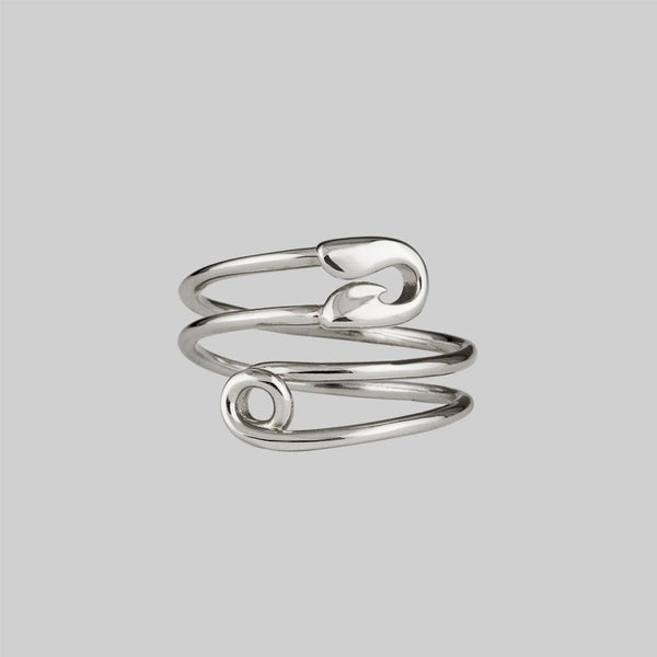 SOLENE. Safety Pin Wrap Ring -Silver – REGALROSE