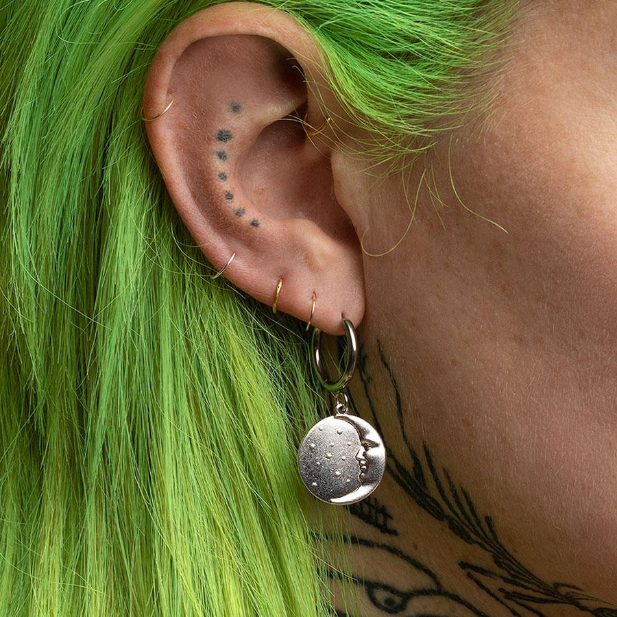 Round moon hoop earrings