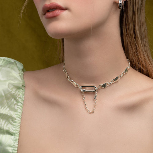 CHANGE OF HEART. Pierced Chain Drop Choker - Silver