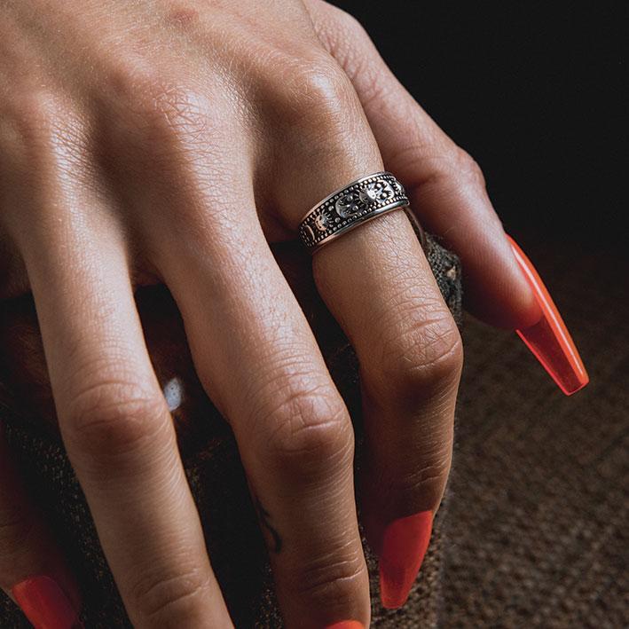 SOLAR MOON. Sun & Moon Band Ring - Silver
