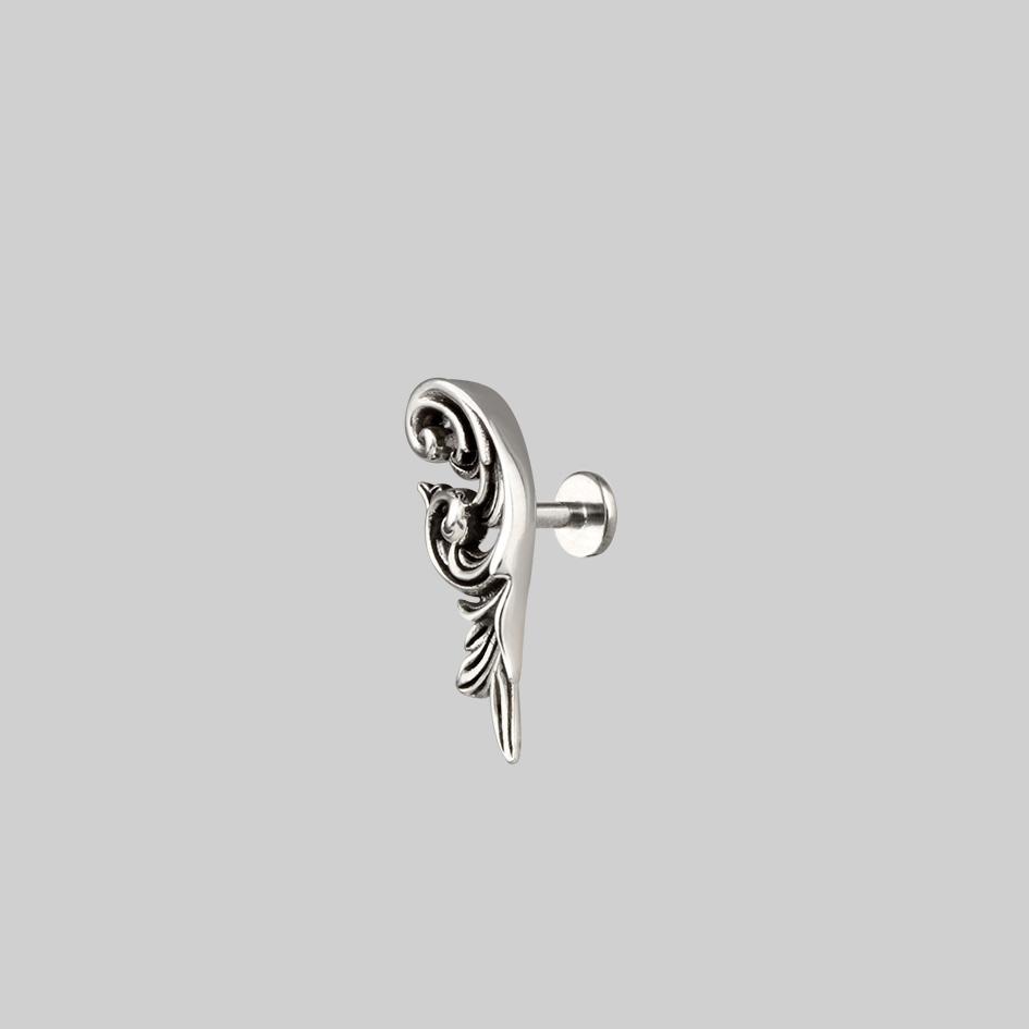 silver detailed swirl earring