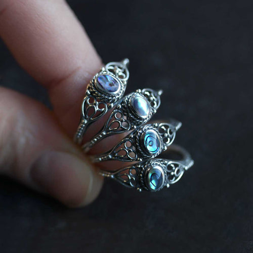 ENOKI. Intertwined Tiny Mushrooms Gemstone Ring - Gold