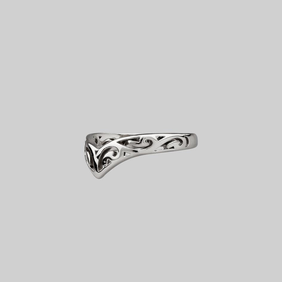 midi chevron ring with pattern